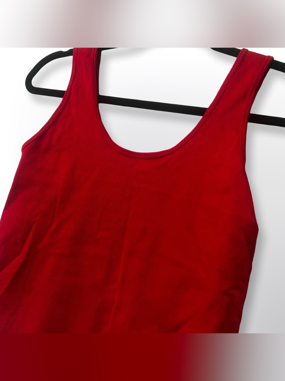 Primark Ribbed Bodysuit
Great condition
XL
Red